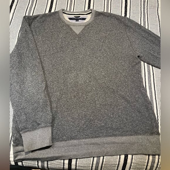Authentic Tommy Hilfiger Heather Grey Sweater. Men’s XL. - Picture 1 of 3